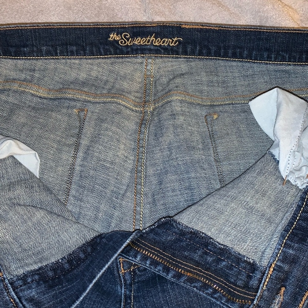 Old Navy Sweetheart jeans size 18 long. Too big for me. Great condition